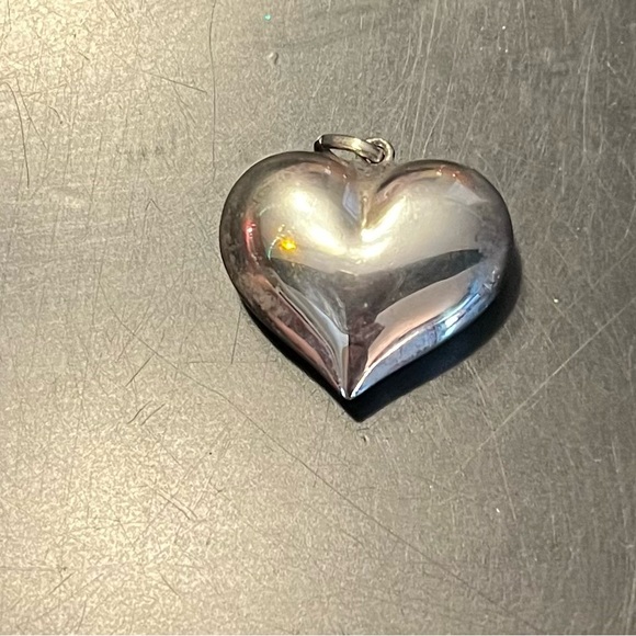 1” Puffy Heart Silver Colored Charm - Picture 5 of 8